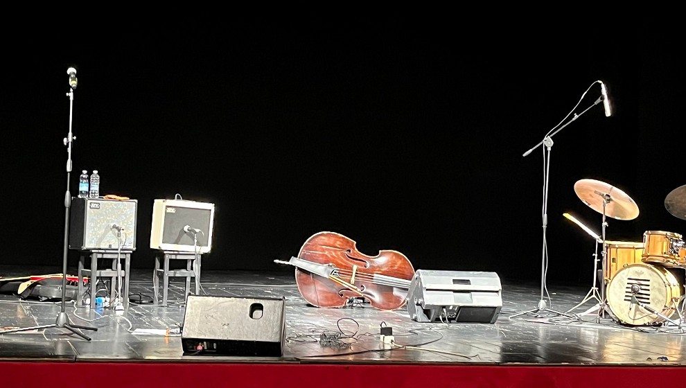 Across the universe, Beatles in jazz!